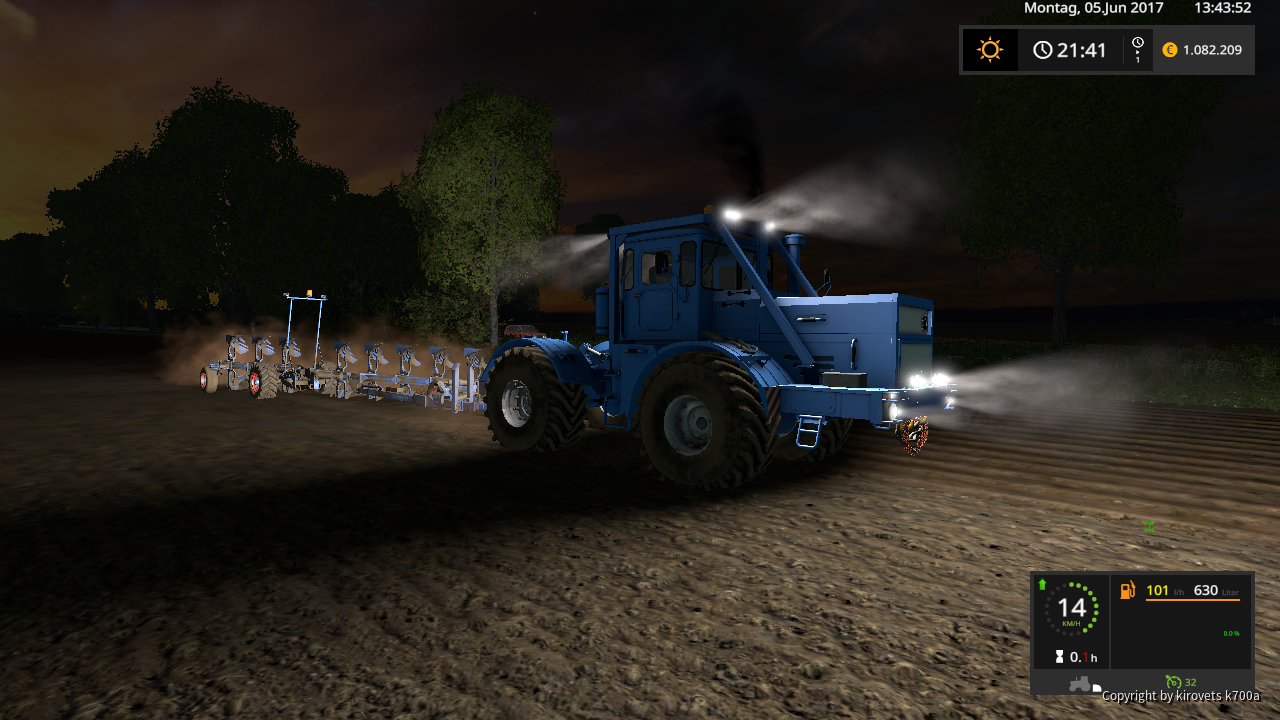 In der Nacht pflügen mit dem Kirovets K700A :)