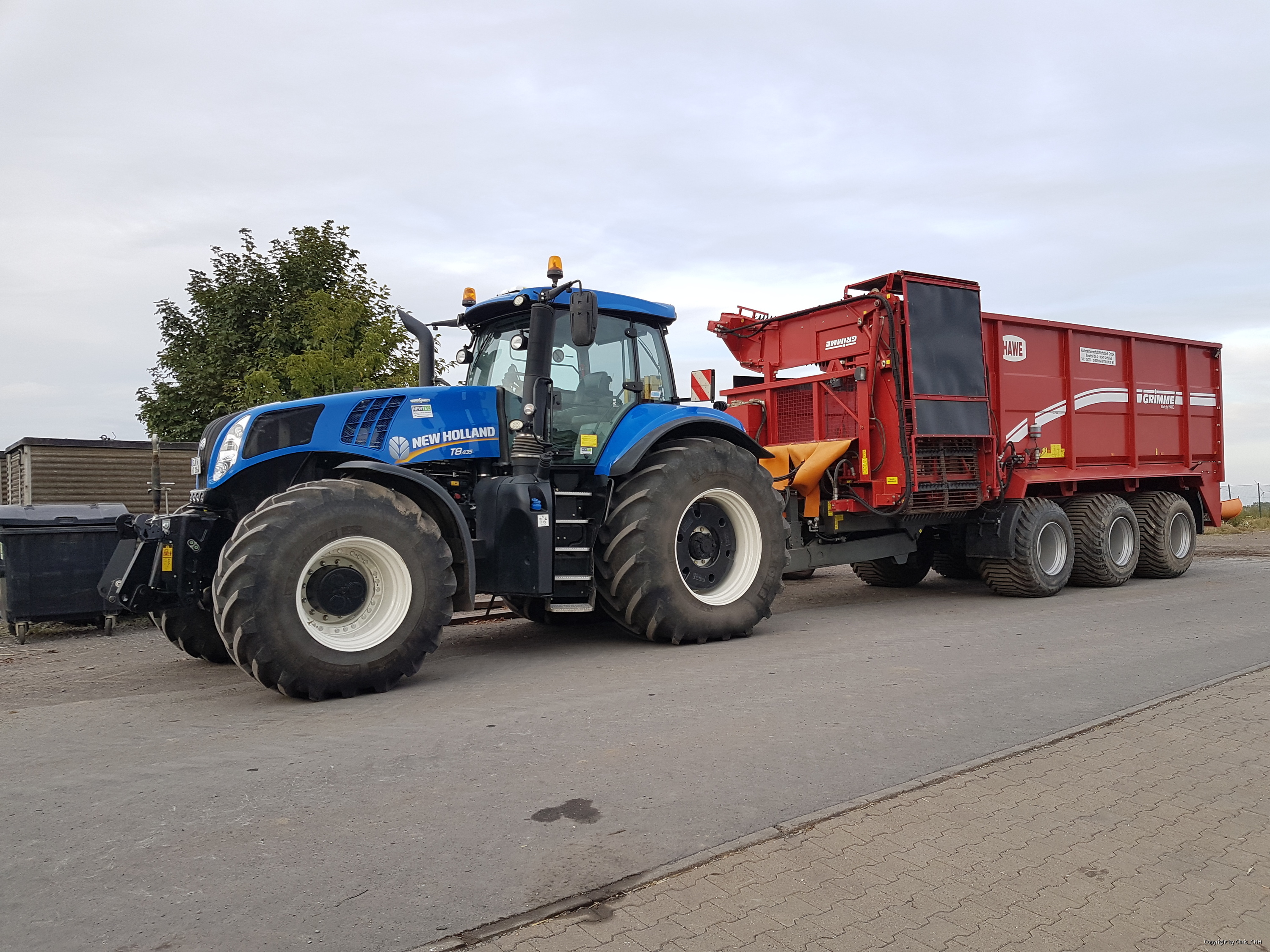 Unser T8.435 am Rübenladewagen ?