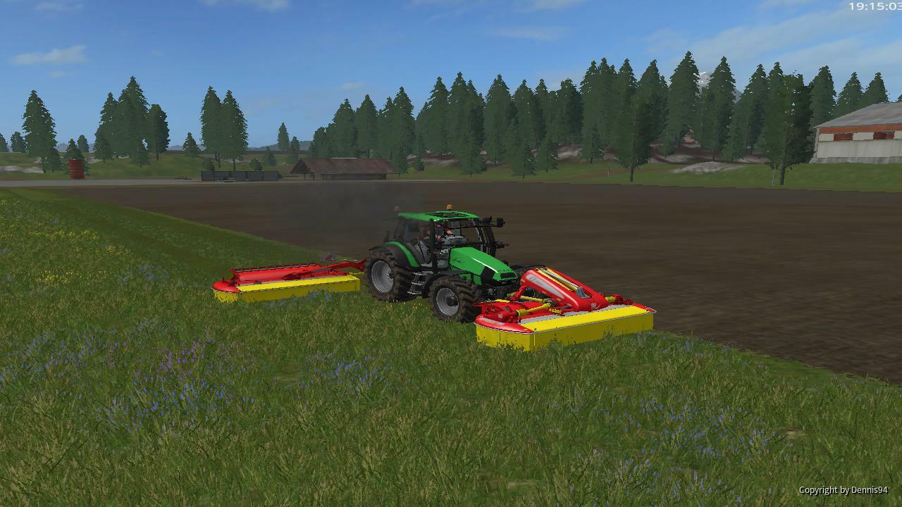 Agrotron am Mähen