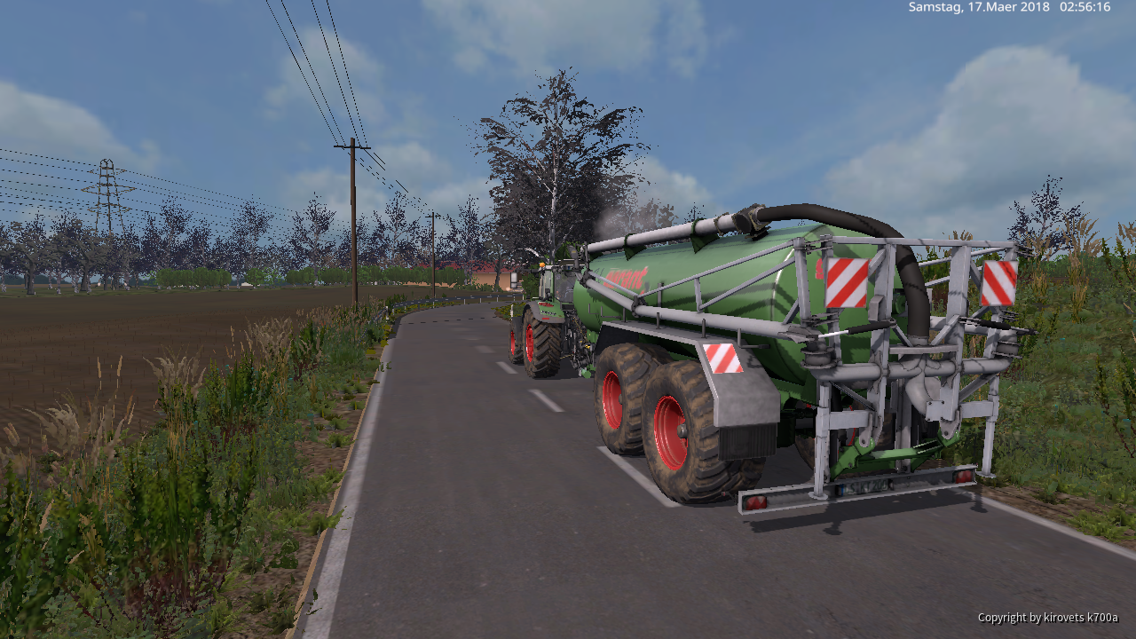 Fendt Vario 724 am Gülle fahren in Rade
