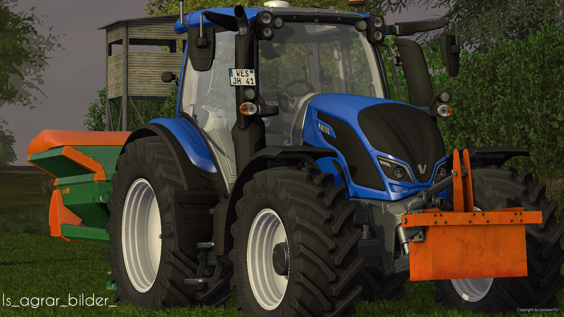 Valtra N am Düngerstreuen