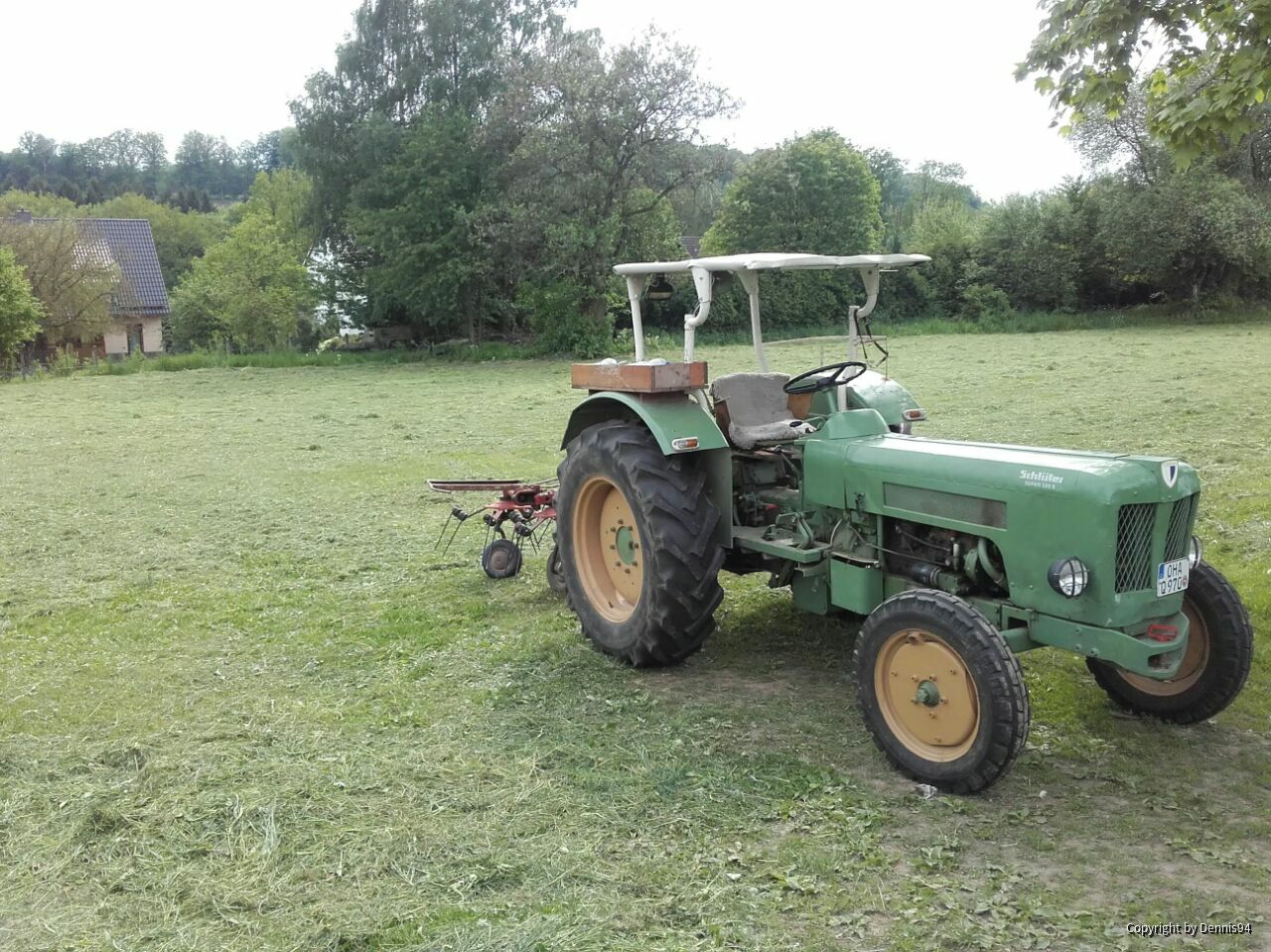 Schlüter nach dem die wiese gewendet wurde