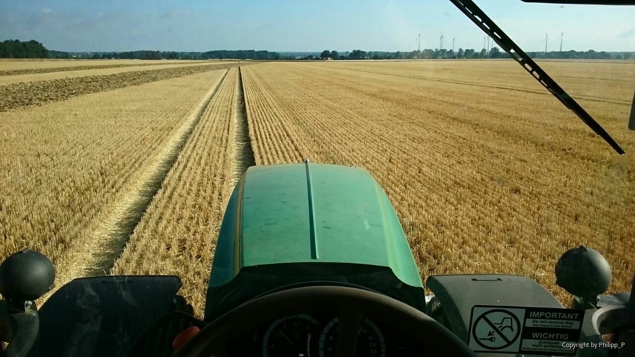Stoppelumbruch mit 6210R und Kelly MPH9000 Kettenscheibenegge