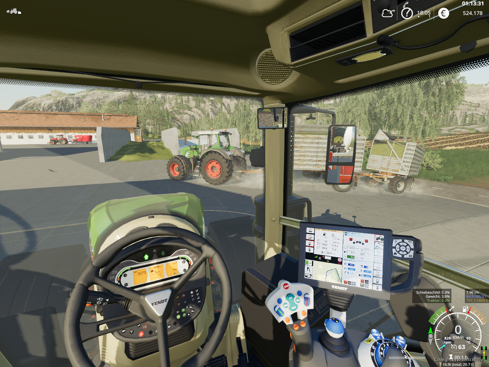 Fendt Vario 1050 und Fendt Vario 930 am Mais fahren