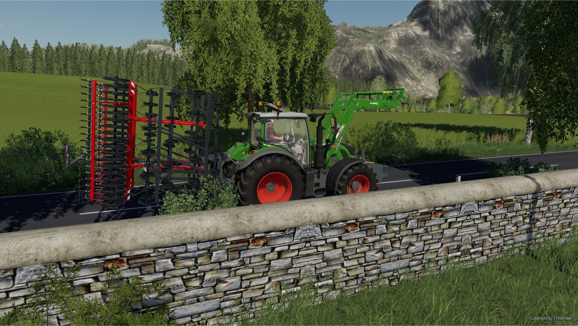 Mit dem Fendt 724 Vario S4 zum Grubbern