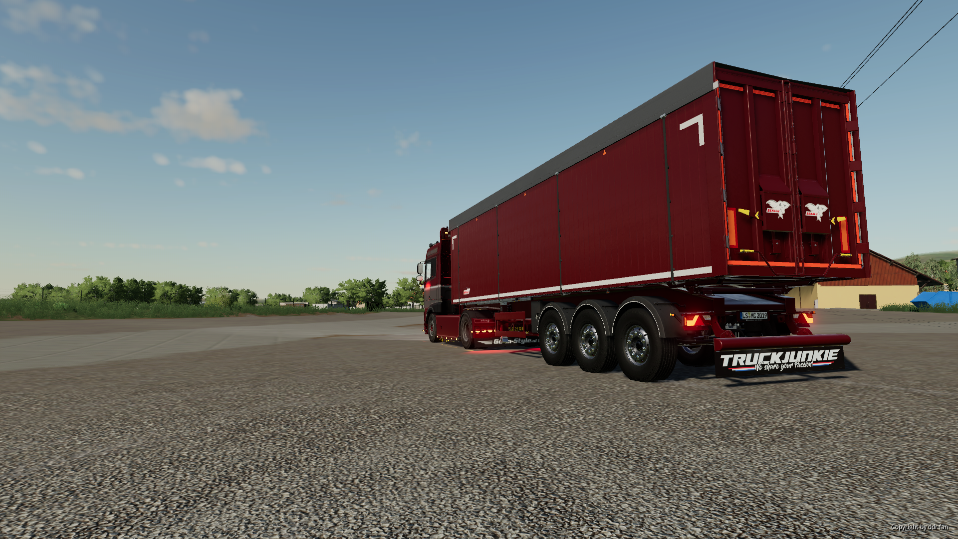 TRUCKERJUNKIE